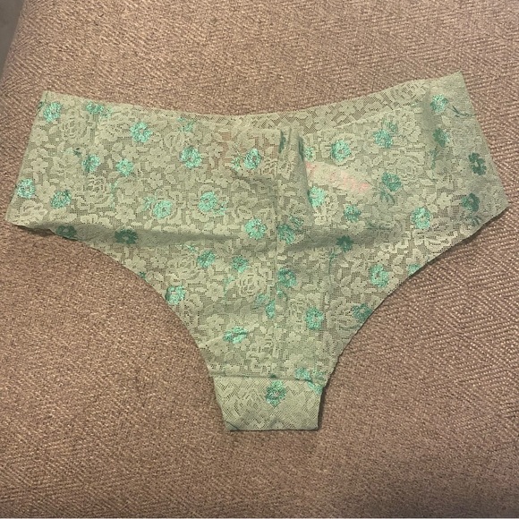 PINK cheekster - Picture 2 of 2